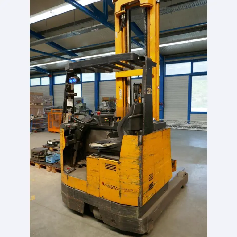 Machines d'un sous-traitant automobile-1