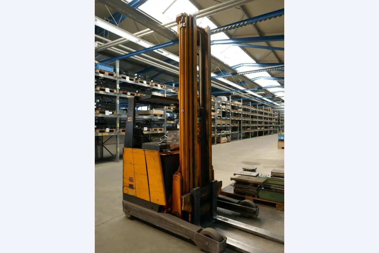 Machines d'un sous-traitant automobile-4