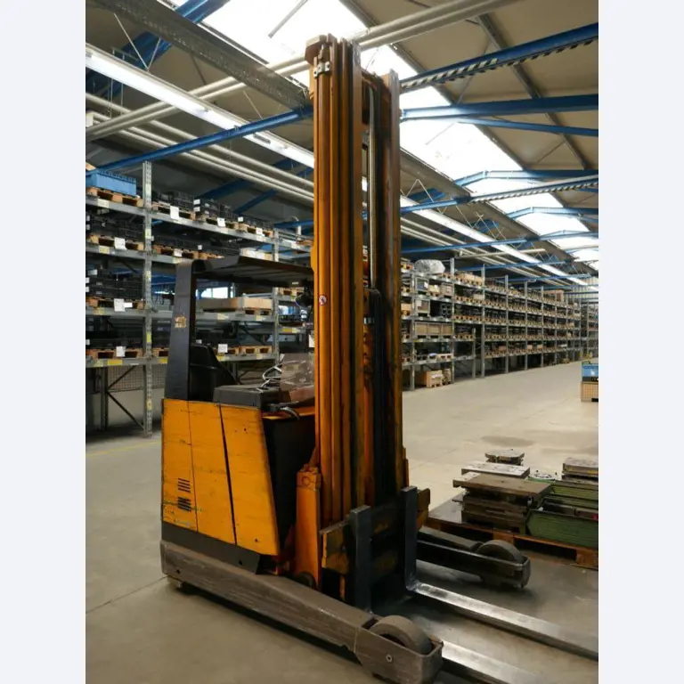 Machines d'un sous-traitant automobile-4