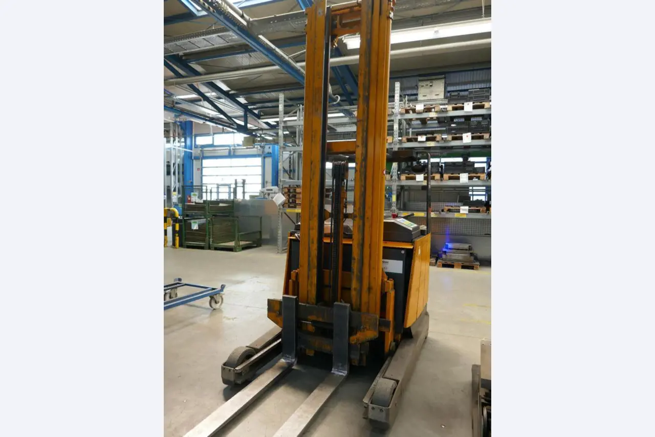 Machines d'un sous-traitant automobile-5