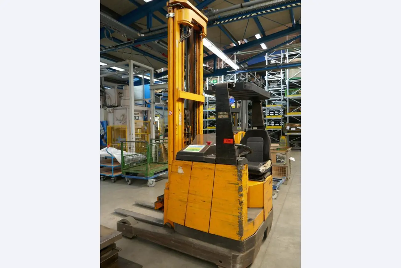 Machines d'un sous-traitant automobile-6