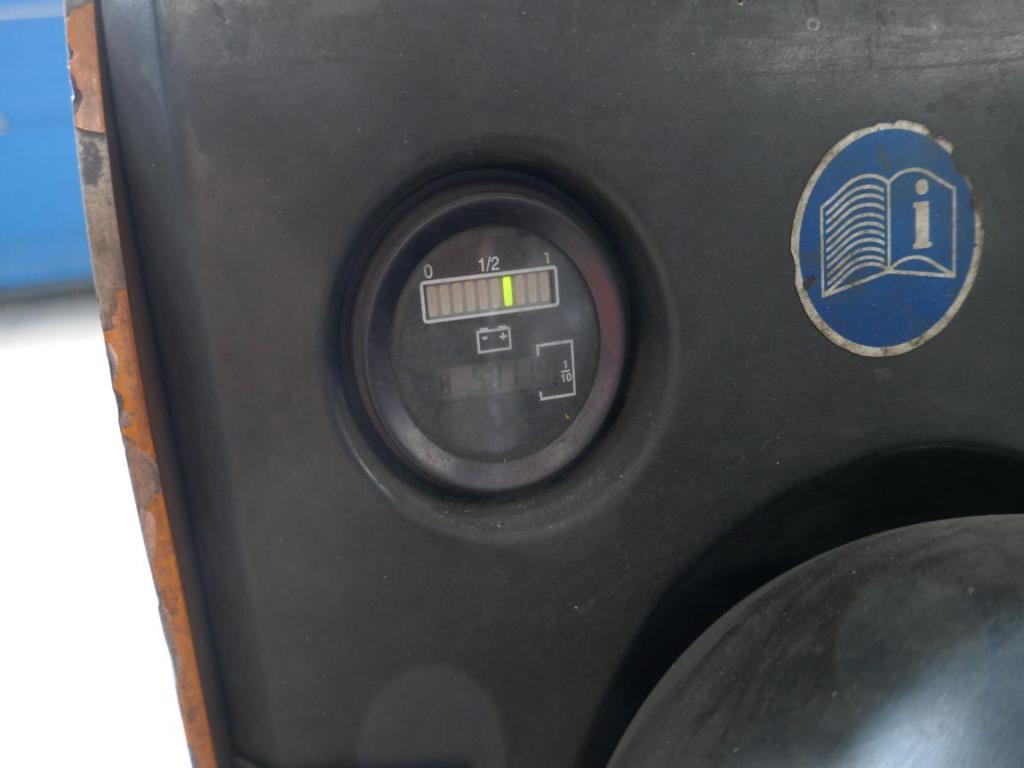 Máquinas de um fornecedor do sector automóvel-3