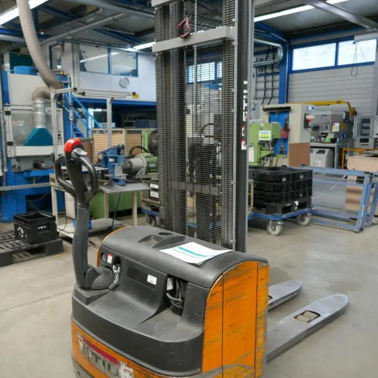 Electric pedestrian pallet truck Still EGV 14