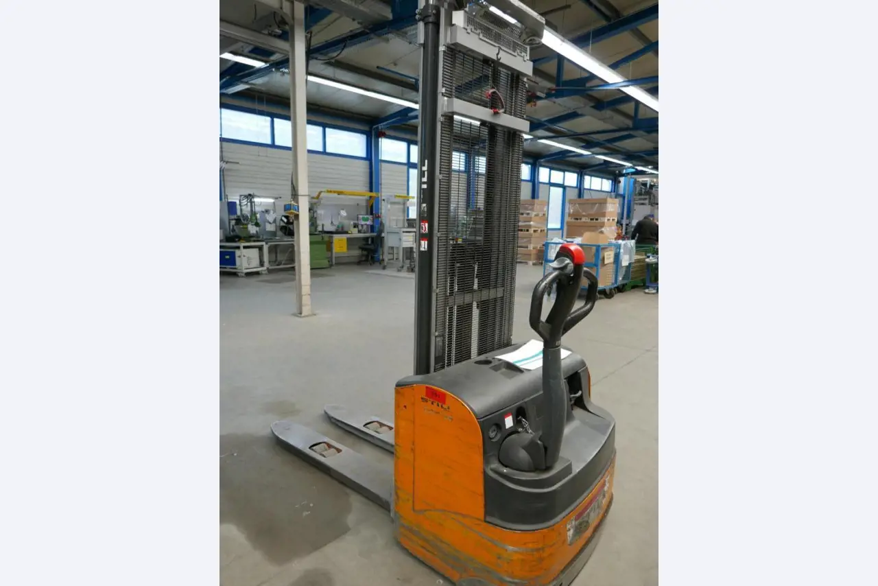 Stroje dodavatele pro automobilový průmysl-6