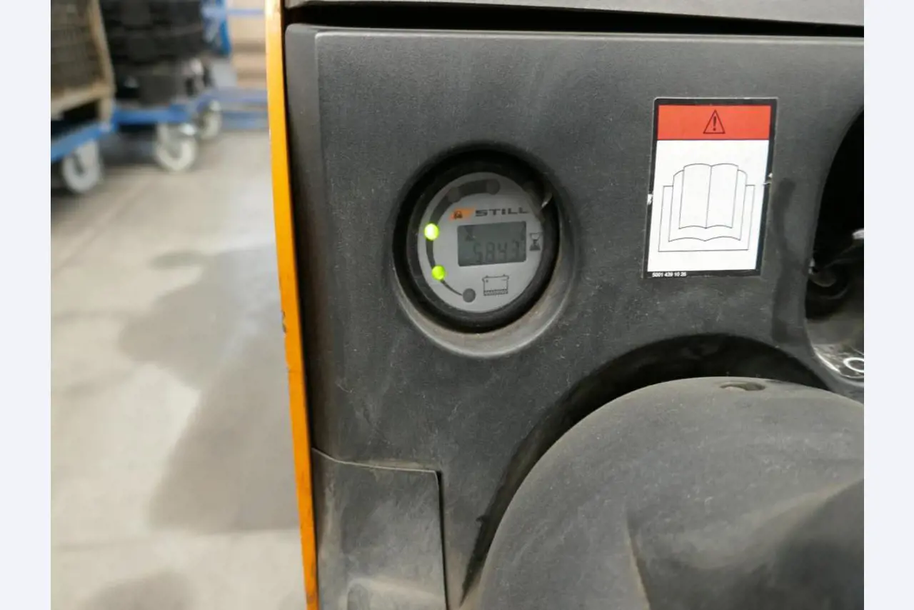 Stroje dodavatele pro automobilový průmysl-7