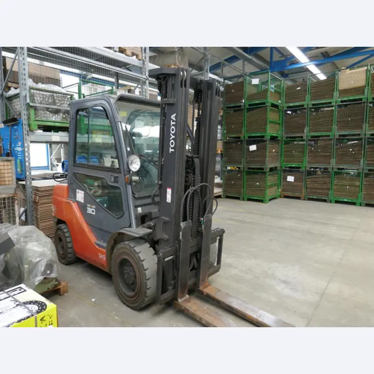 Stroji avtomobilskega dobavitelja-1