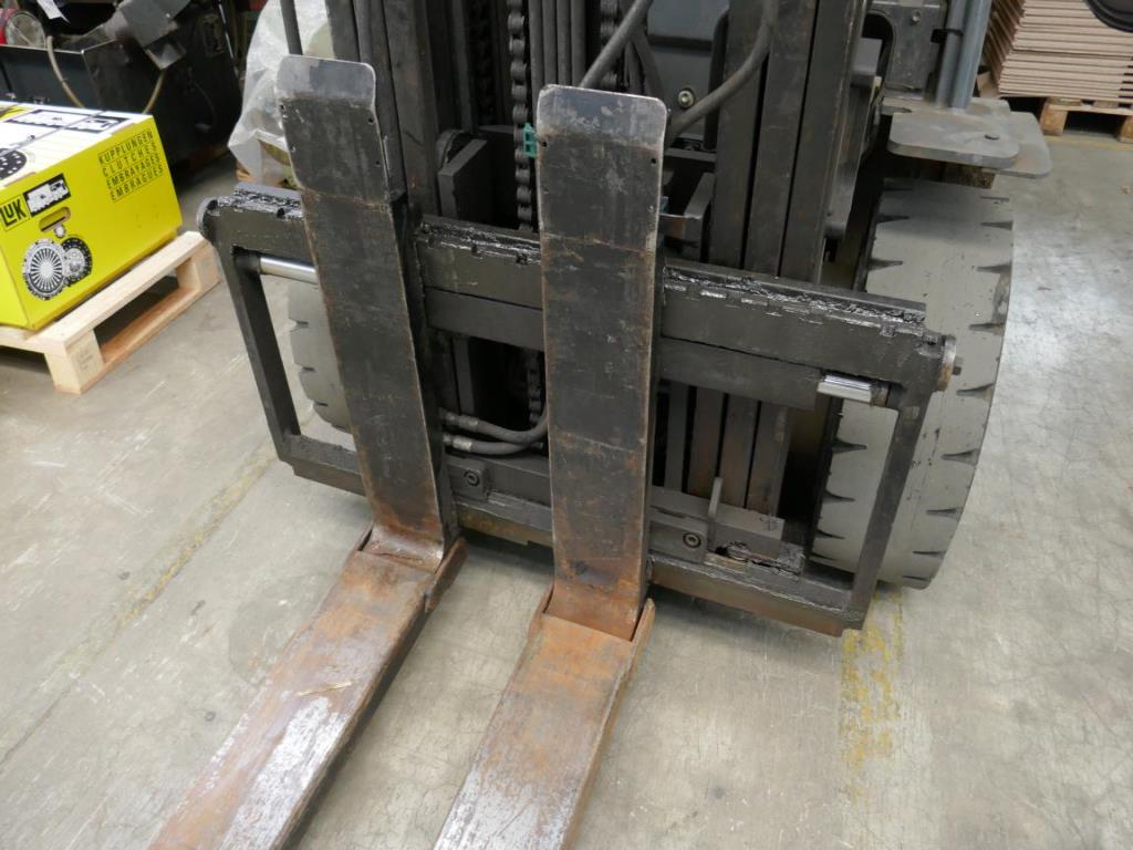 Máquinas de um fornecedor do sector automóvel-3