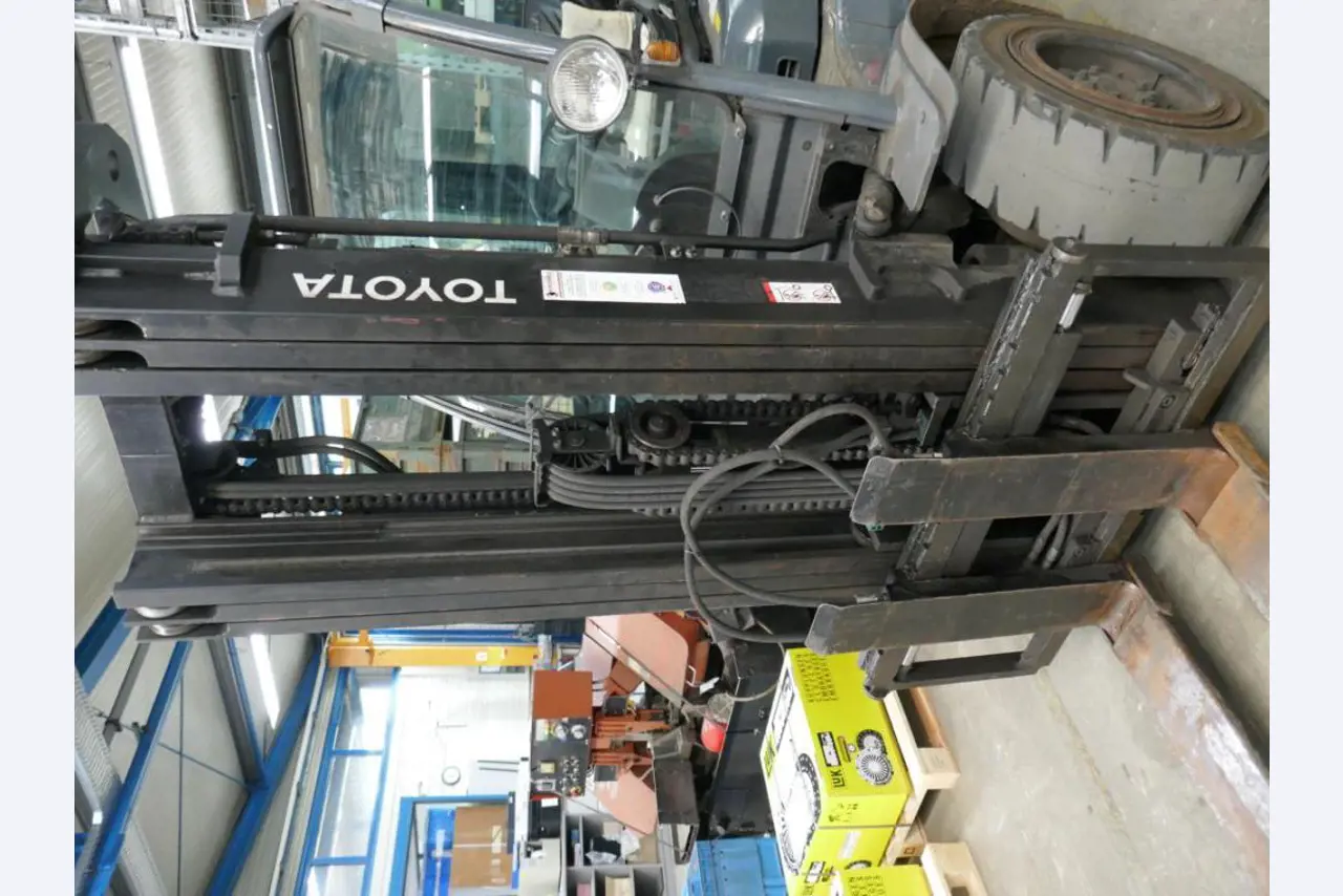 Stroji avtomobilskega dobavitelja-4