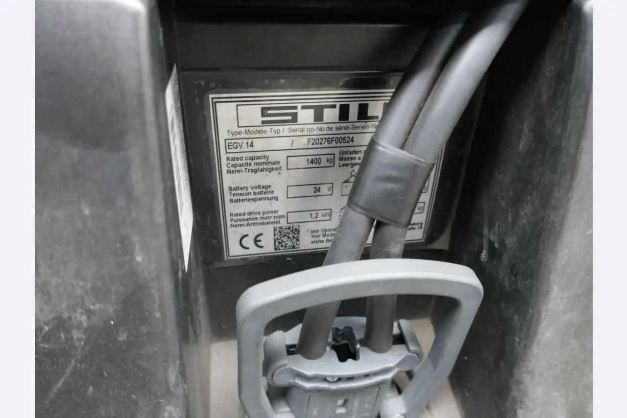 Stroje dodavatele pro automobilový průmysl-3