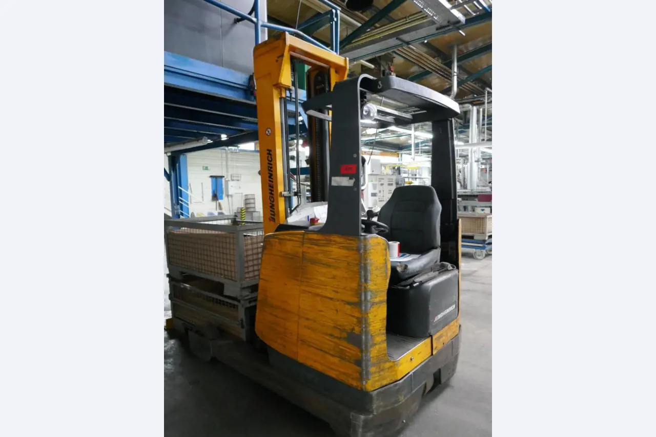 Machines d'un sous-traitant automobile-1