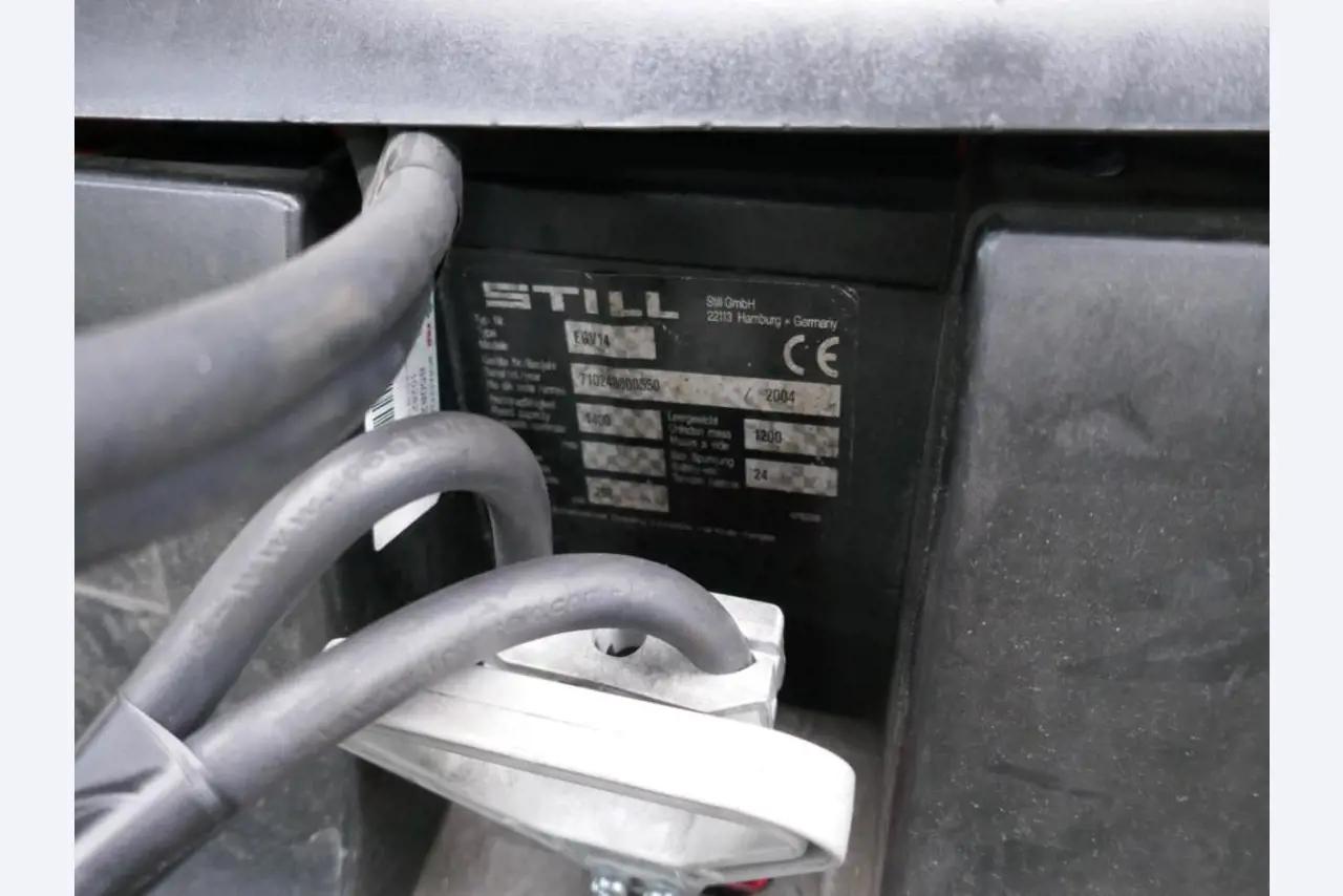 Stroje dodavatele pro automobilový průmysl-2