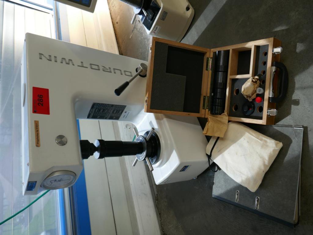 Máquinas de um fornecedor do sector automóvel-2