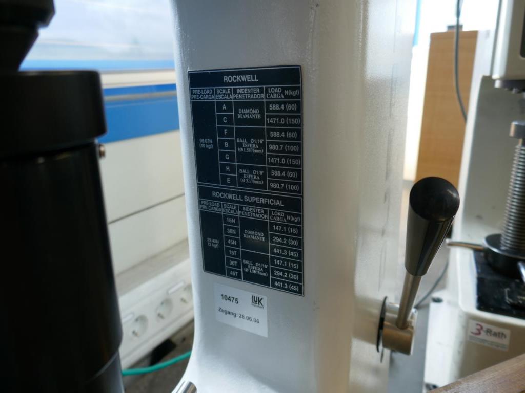 Máquinas de um fornecedor do sector automóvel-3