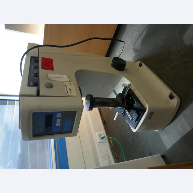 Machines d'un sous-traitant automobile-3