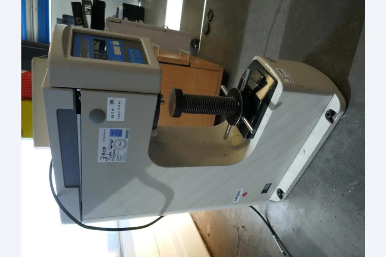 Machines d'un sous-traitant automobile-4