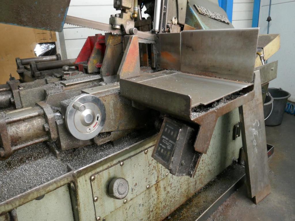 Máquinas de um fornecedor do sector automóvel-6