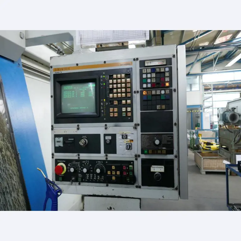 Máquinas de um fornecedor do sector automóvel-1