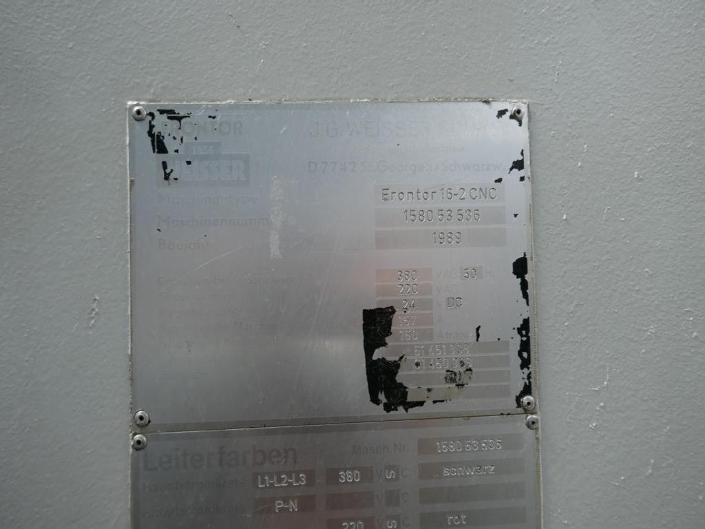 Máquinas de um fornecedor do sector automóvel-3