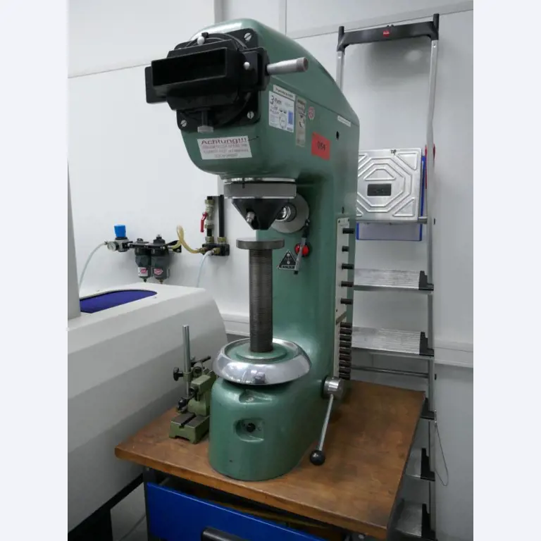 Maschinen eines Automobilzulieferers-1