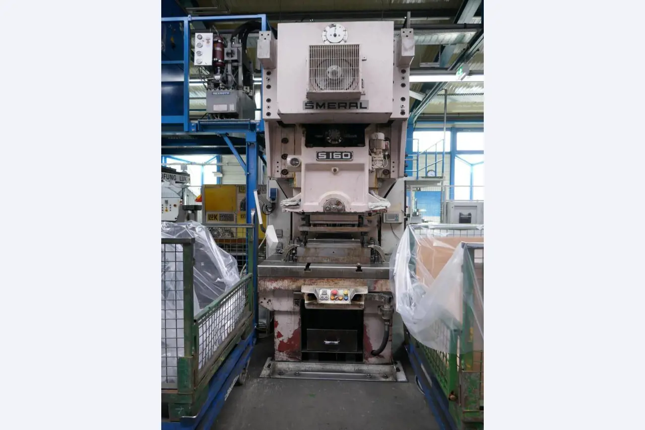 Maschinen eines Automobilzulieferers-1