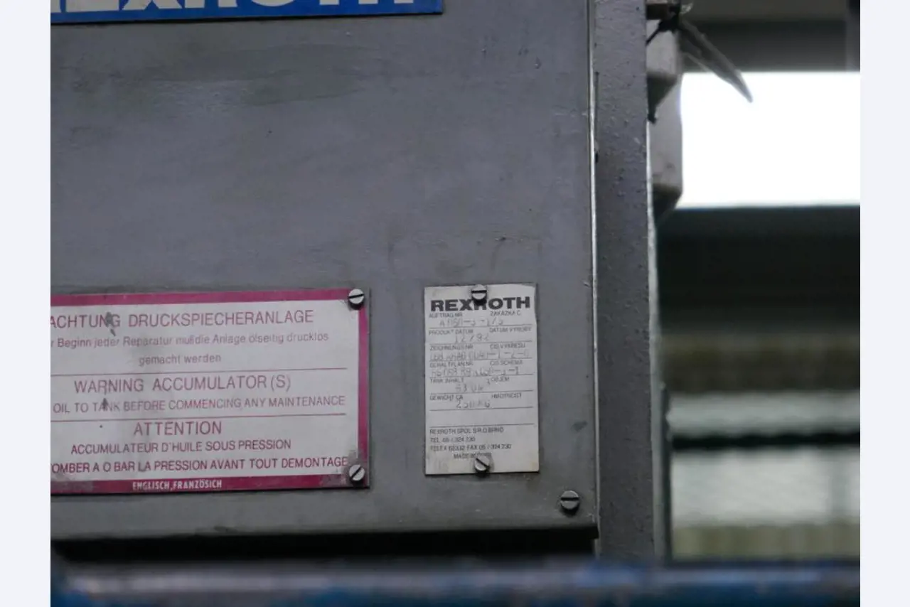 Maschinen eines Automobilzulieferers-7