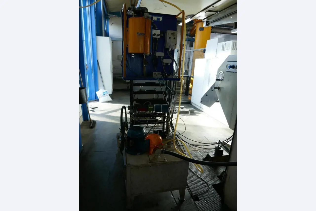 Maschinen eines Automobilzulieferers-3