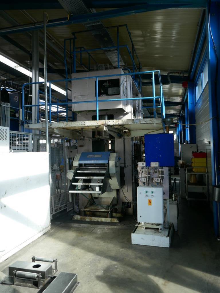 Máquinas de um fornecedor do sector automóvel-4