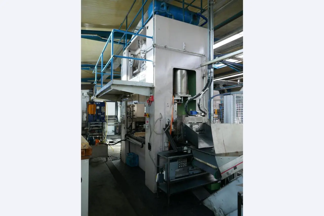 Maschinen eines Automobilzulieferers-6