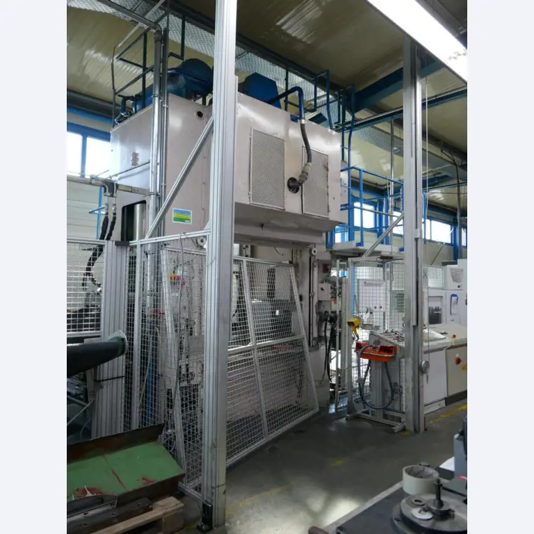 Maschinen eines Automobilzulieferers-8