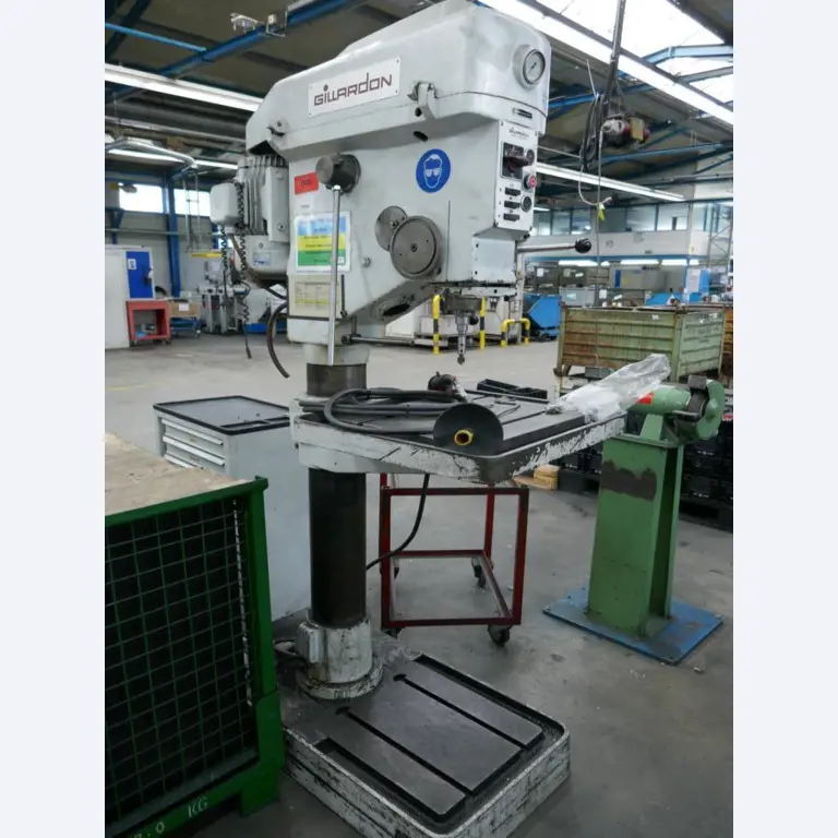 Machines d'un sous-traitant automobile-1