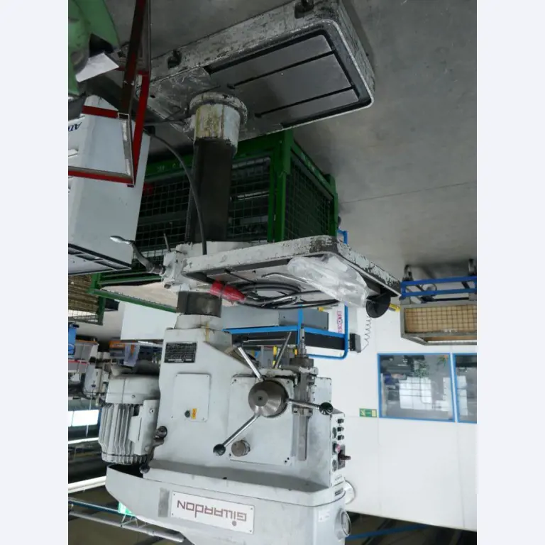 Machines d'un sous-traitant automobile-2