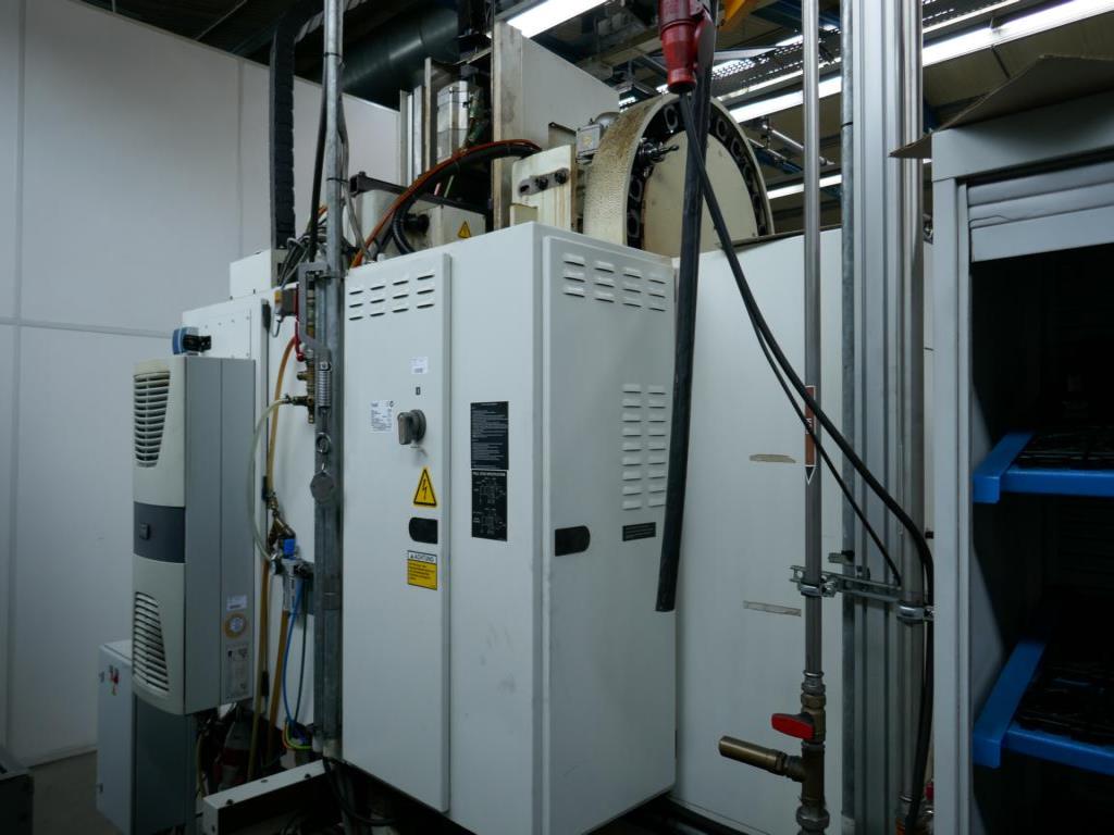 Máquinas de um fornecedor do sector automóvel-8