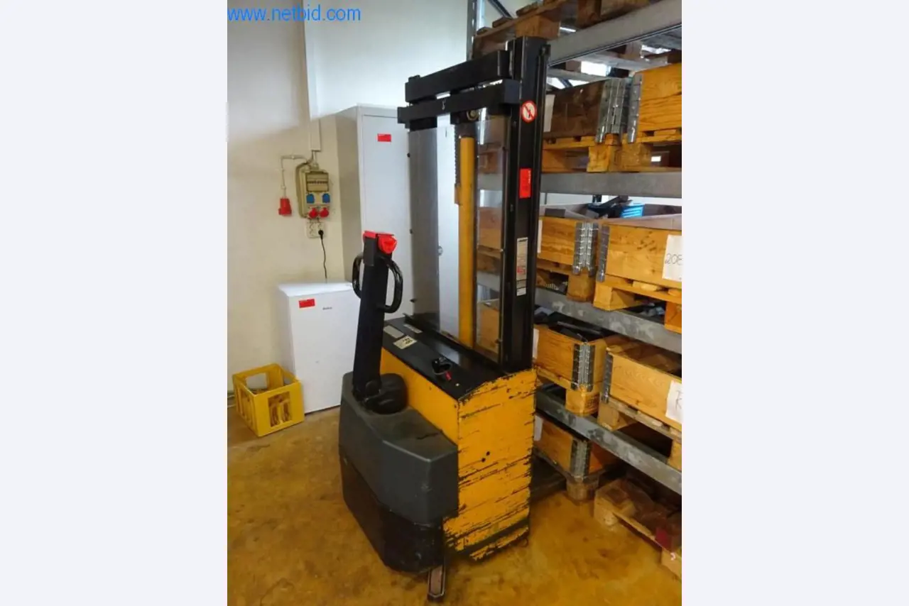 Stroje na výrobu forem-1