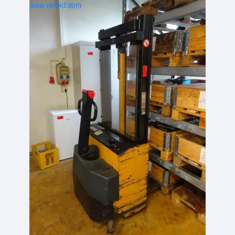 Stroje na výrobu forem-1