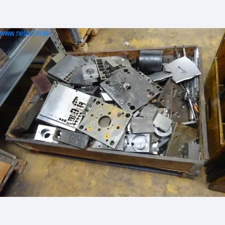 Stroje na výrobu forem-11