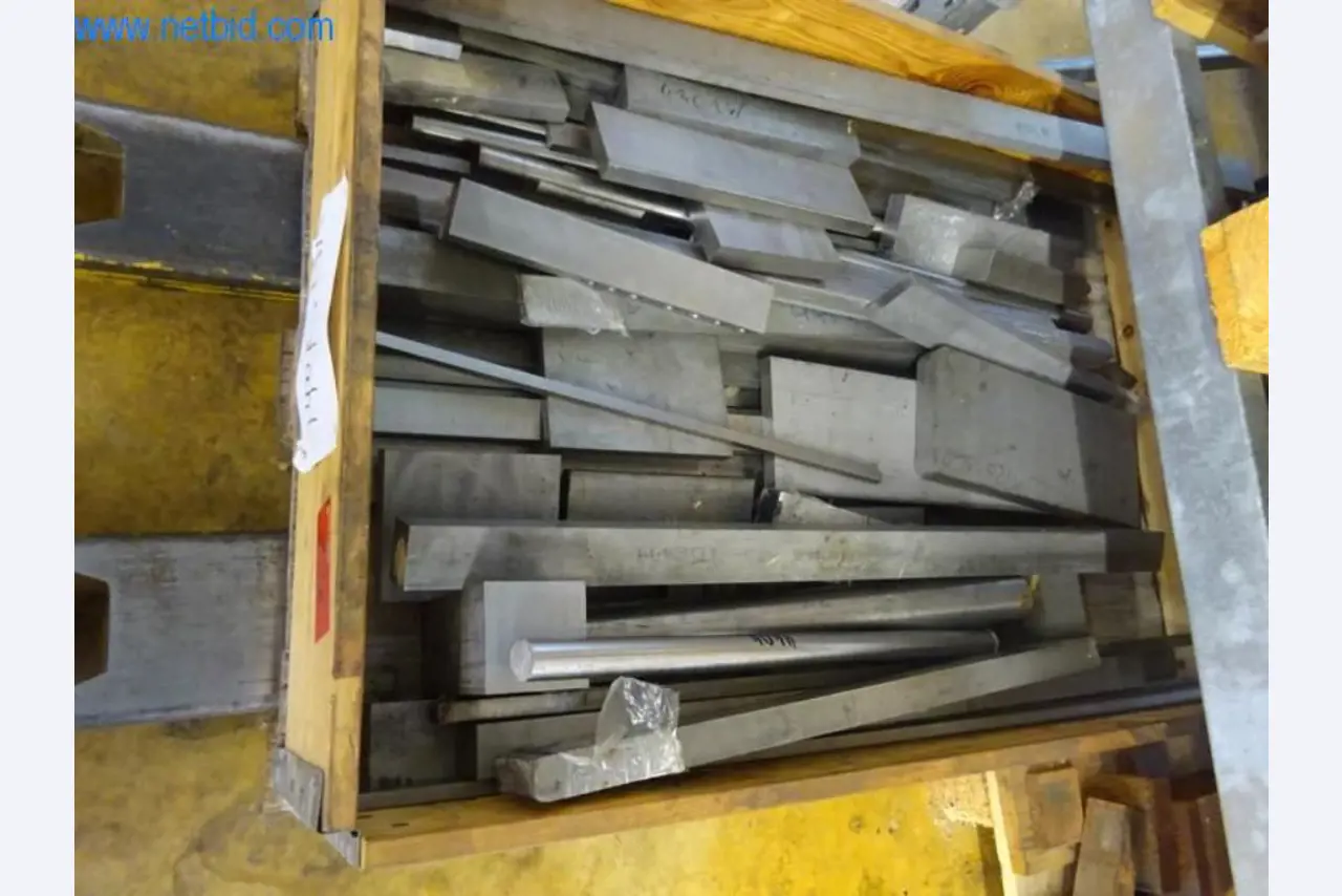 Stroje na výrobu forem-1