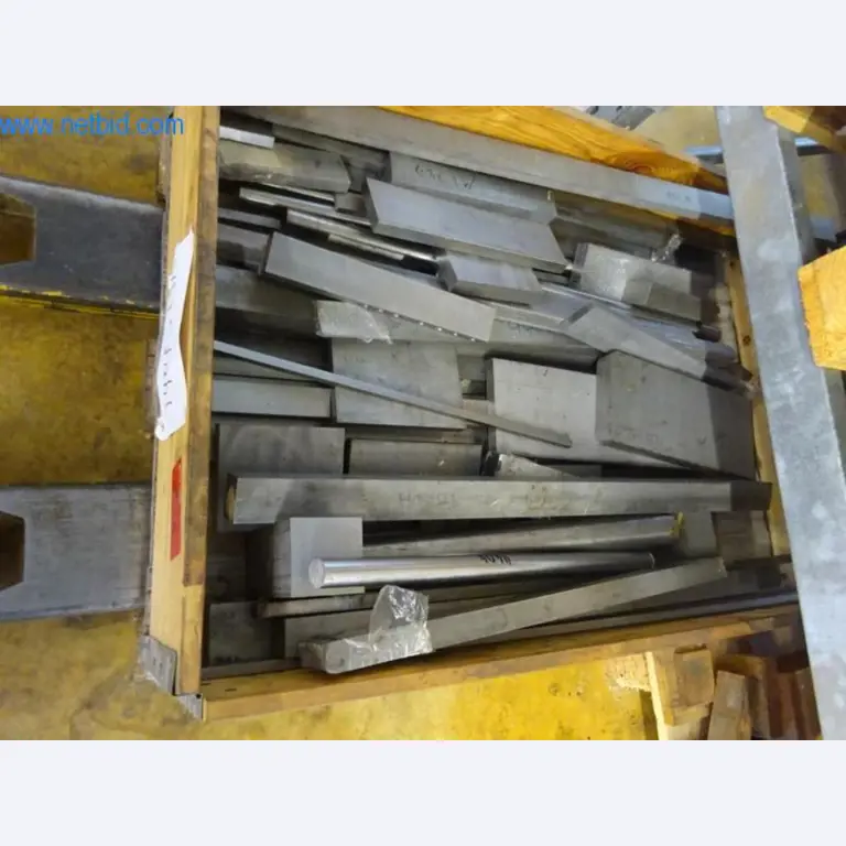 Stroje na výrobu forem-1