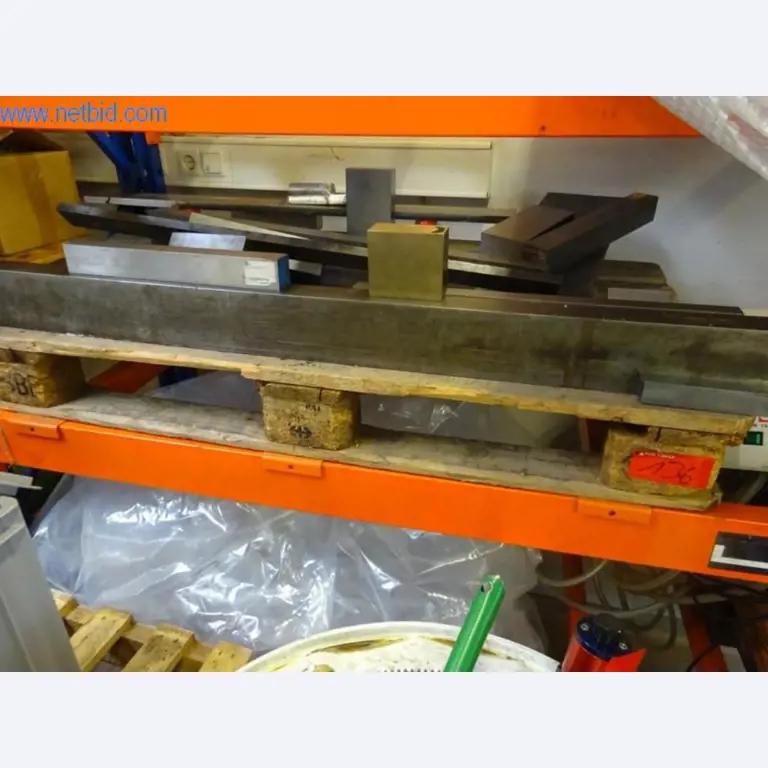 Stroje na výrobu forem-8