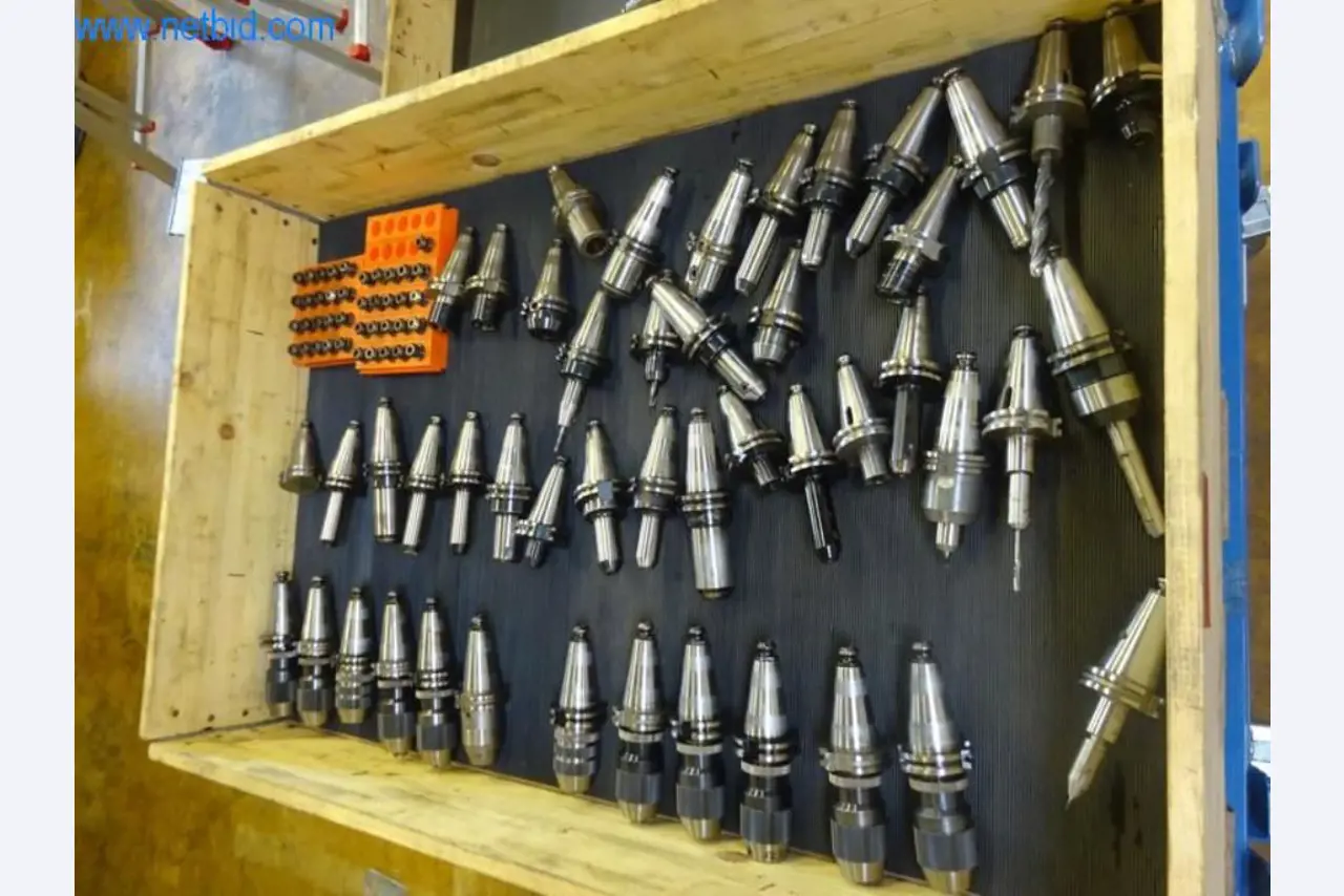 Stroje na výrobu forem-1