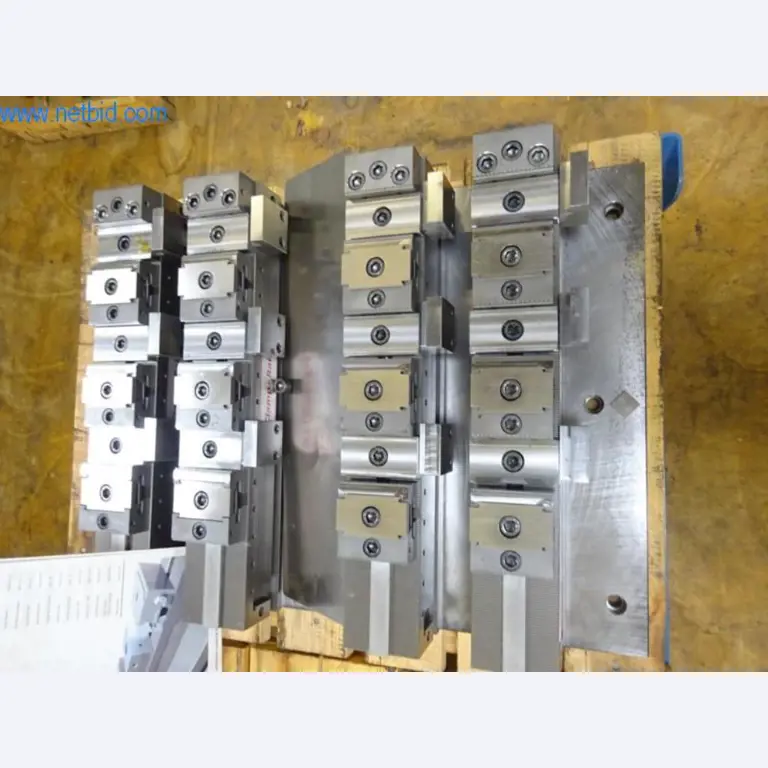 Stroje na výrobu forem-1