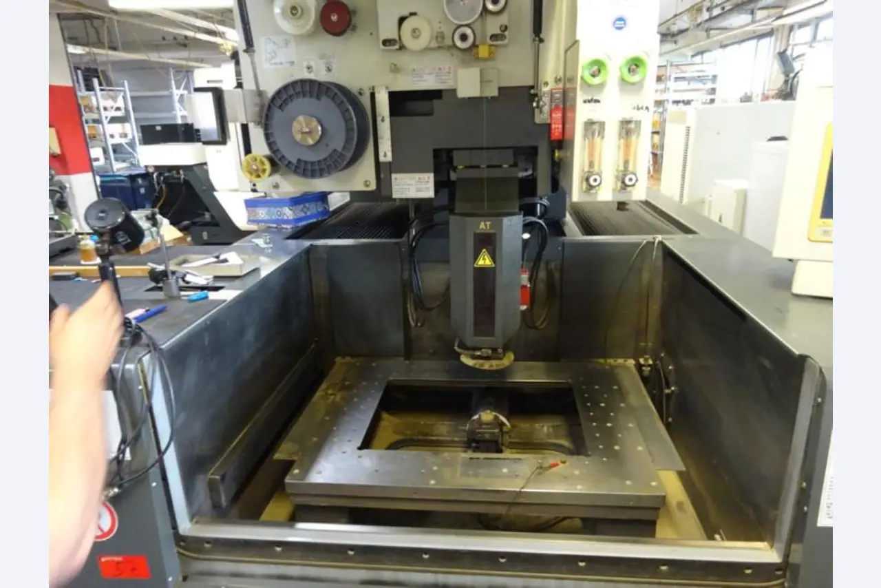 Máquinas de fabricación de moldes-2