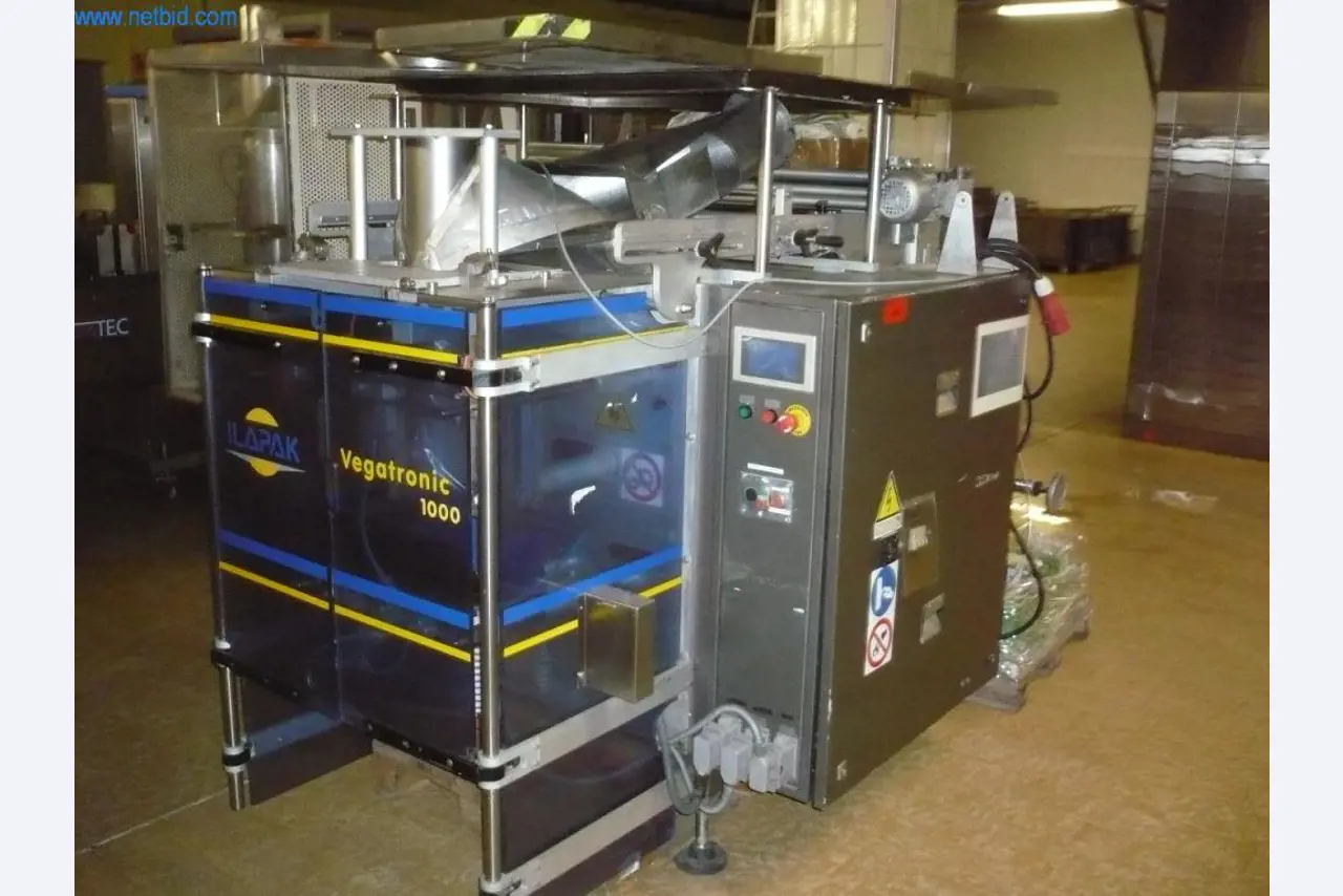 Bäckereimaschinen einer Großbäckerei-1