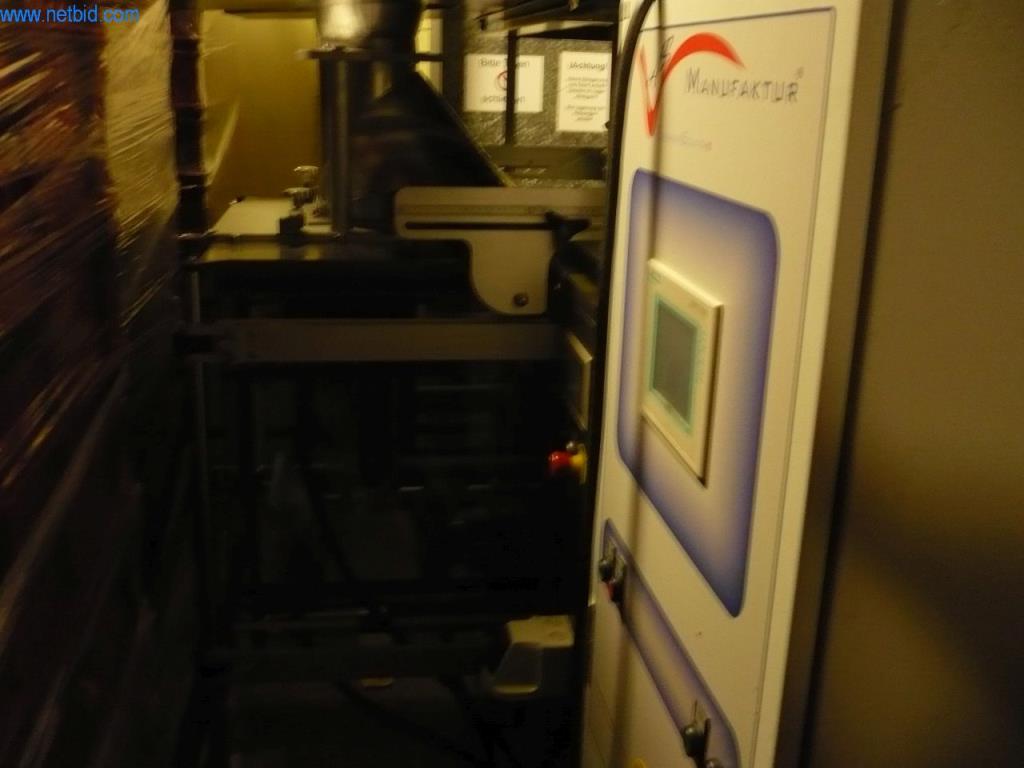 Pekařské stroje ve velké pekárně-2