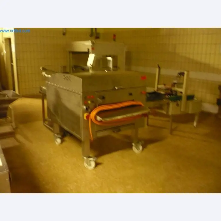 Máquinas de padaria numa grande padaria-1