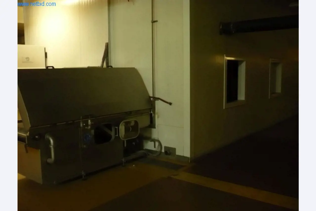 Máquinas de panadería en una gran panadería-2