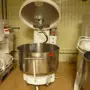 thumbnail-Machines de boulangerie d'une grande boulangerie-1