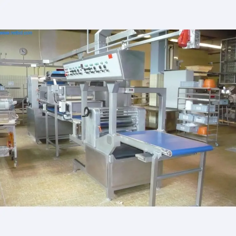 Bäckereimaschinen einer Großbäckerei-2