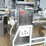 thumbnail-Bakkerijmachines in een grote bakkerij-1