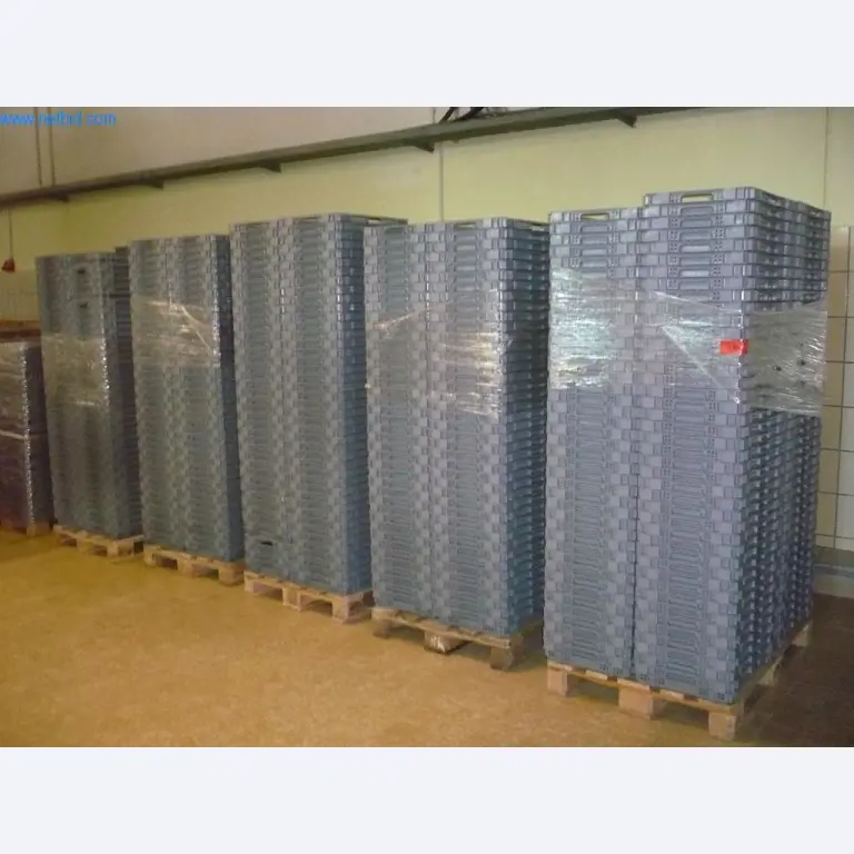 Máquinas de padaria numa grande padaria-1