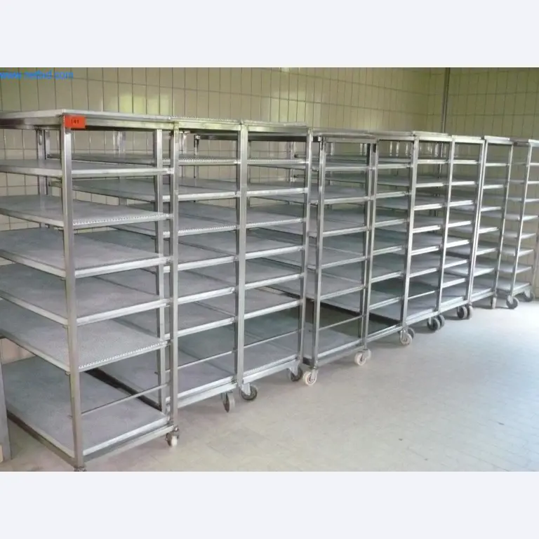 Machines de boulangerie d'une grande boulangerie-1